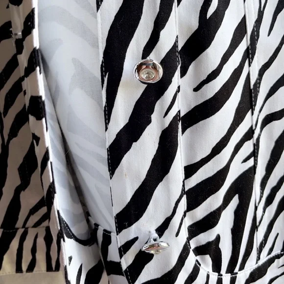 attyre zebra blazer / jacket 🦓 - Picture 4 of 4